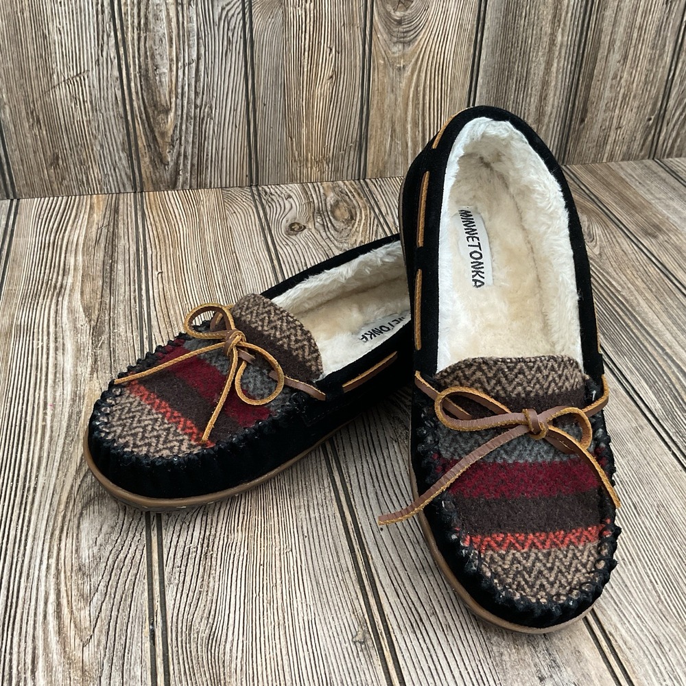 Minnetonka Womens Size 10 M Tilia Moccasin Black Multi Aztec Pattern 40157